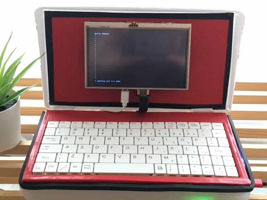 Raspberry Pi Laptop - Image 4